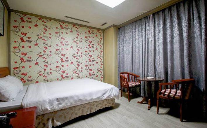 Geoje Tourist Hotel Exterior photo