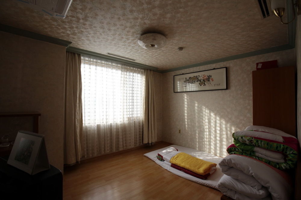 Geoje Tourist Hotel Exterior photo