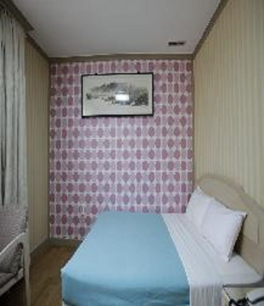 Geoje Tourist Hotel Exterior photo